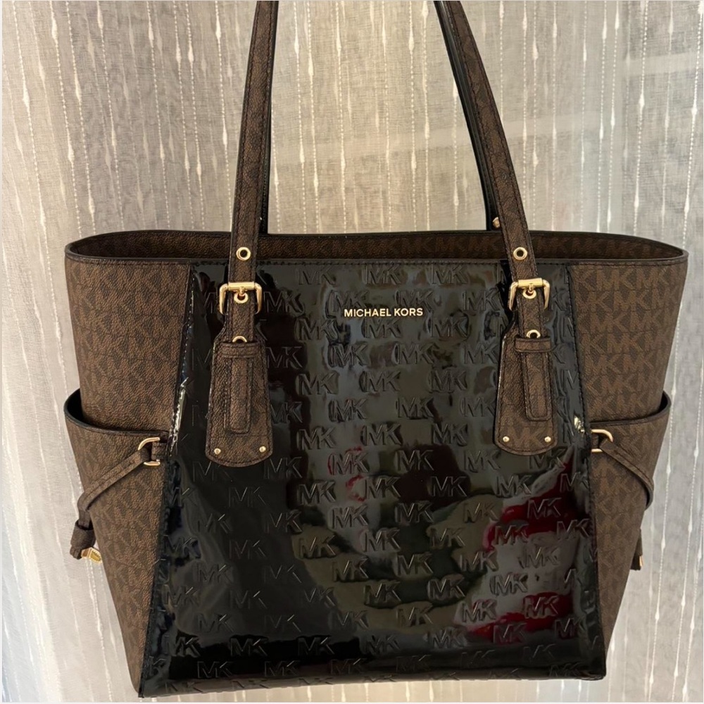Michael Kors Brown and Black Voyager Tote Bag - Picture 3 of 8